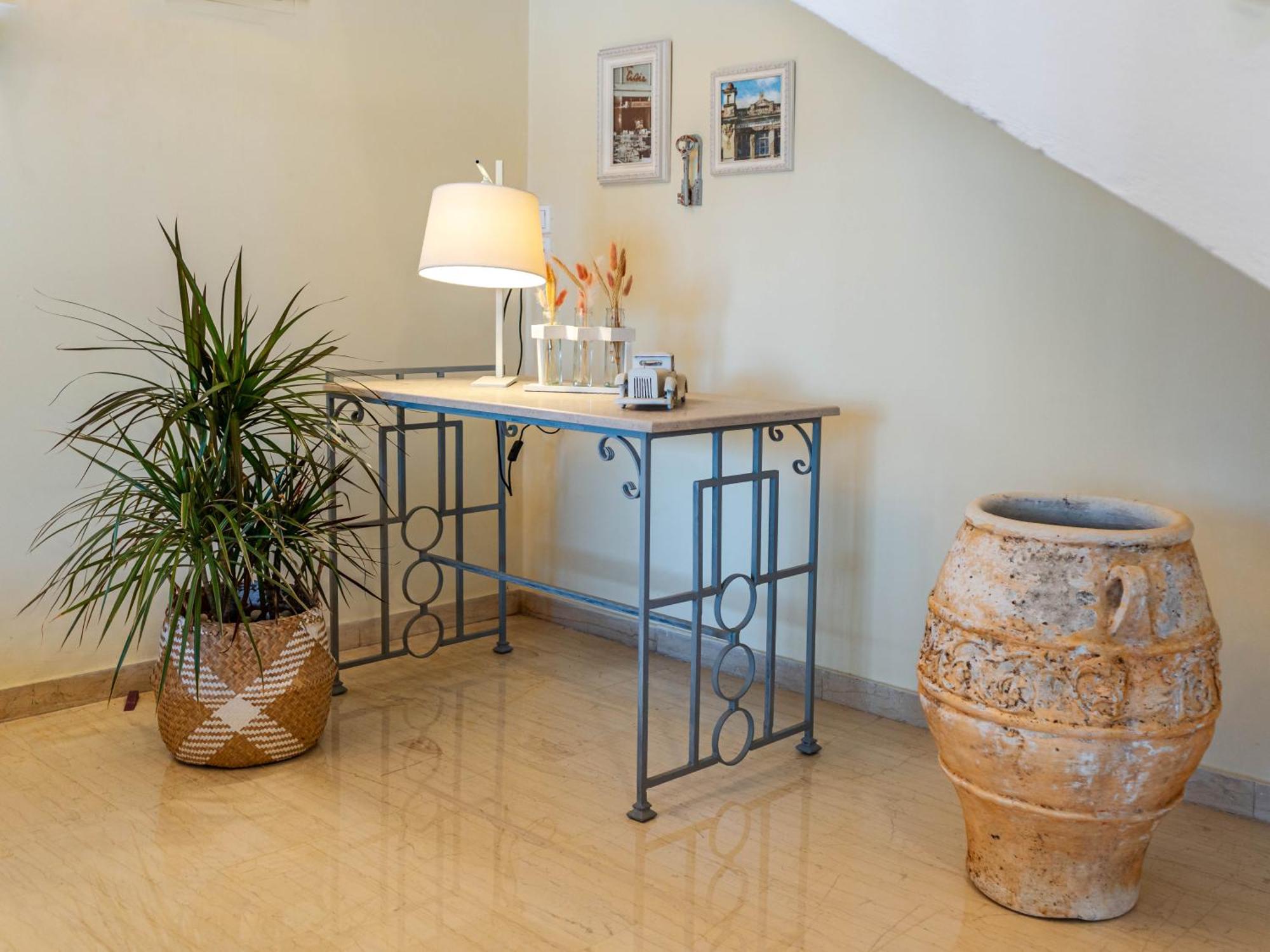 4Keys House Superior Apartment Tripoli Bagian luar foto