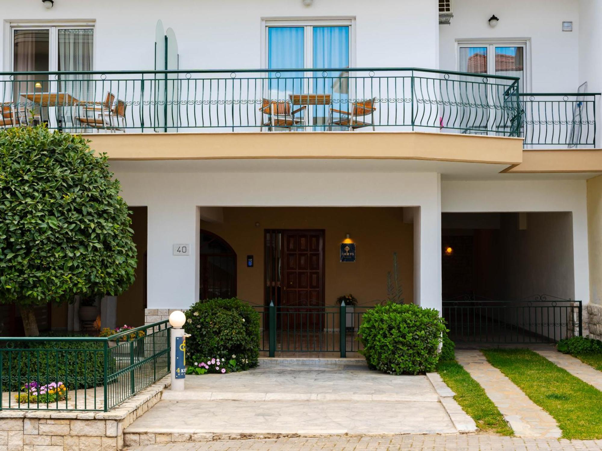 4Keys House Superior Apartment Tripoli Bagian luar foto